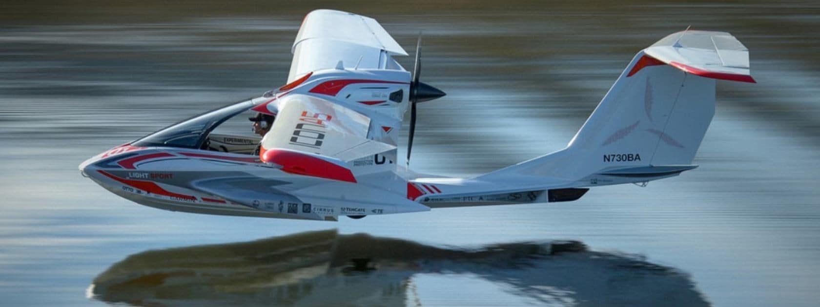 Amphibious ICON A5 about to land on water