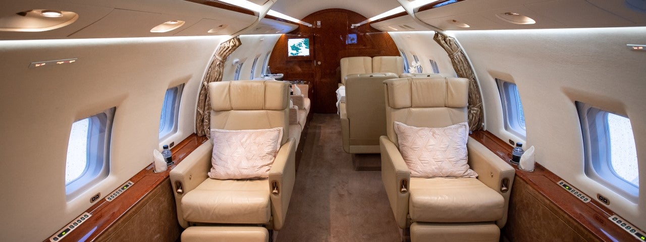 bombardier-challenger-604