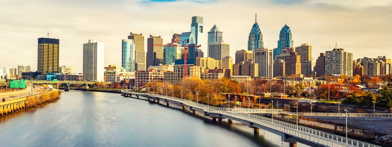 class=responsive-img-banner__desktop