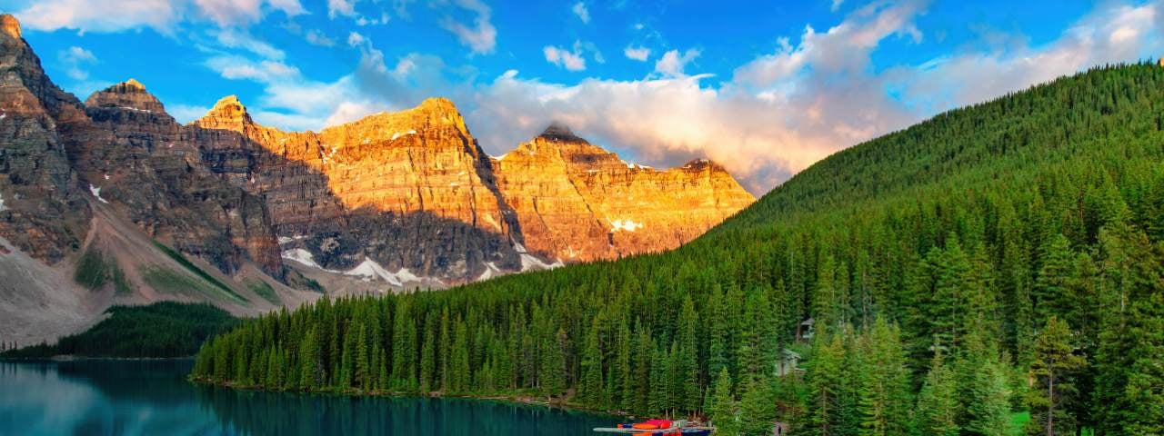 A nature photograph showing a Canadian Rocky Mountain Landscape.