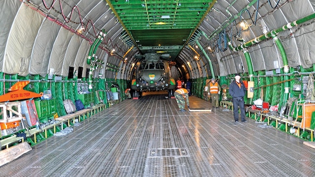 Antonov AN-124 Interior