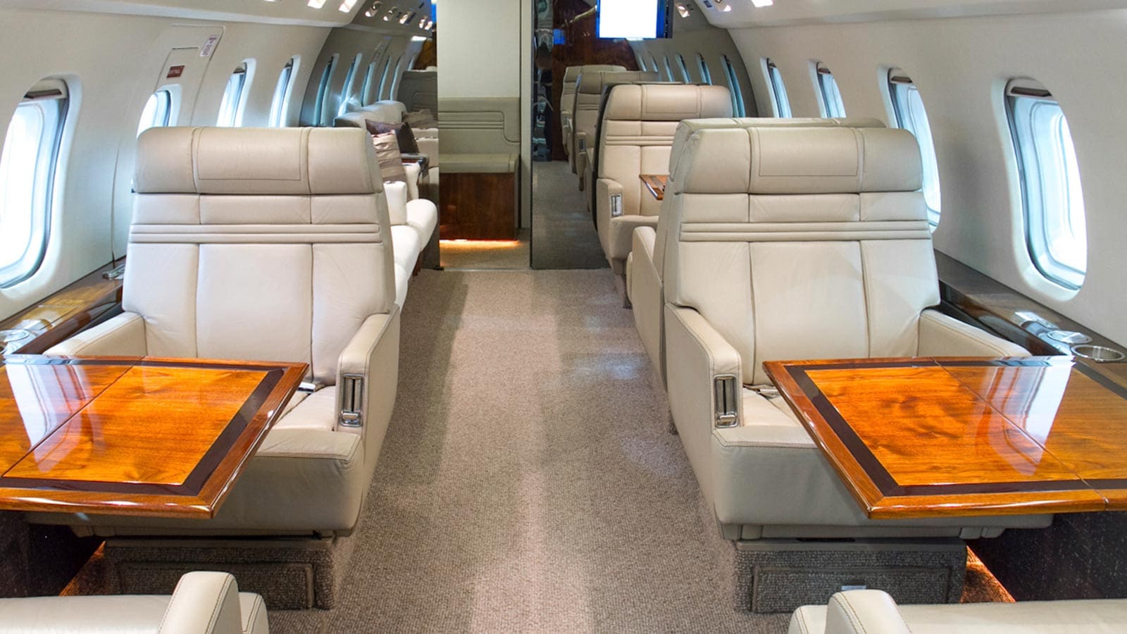  Bombardier Challenger 600 601 Interior
