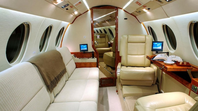 Dassault Falcon 50 50EX Interior