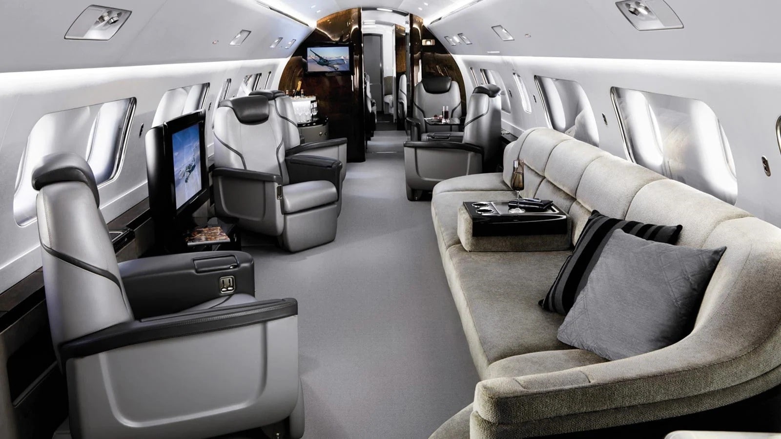 Embraer Lineage 1000 Interior
