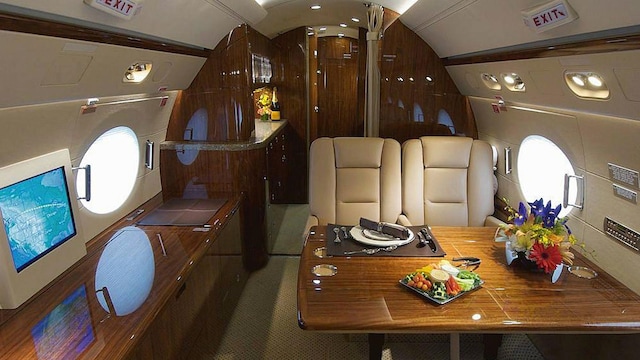 Gulfstream G300 Interior
