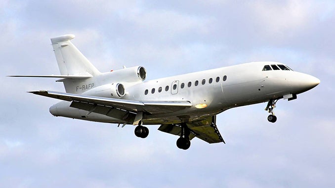 Dassault Falcon 900